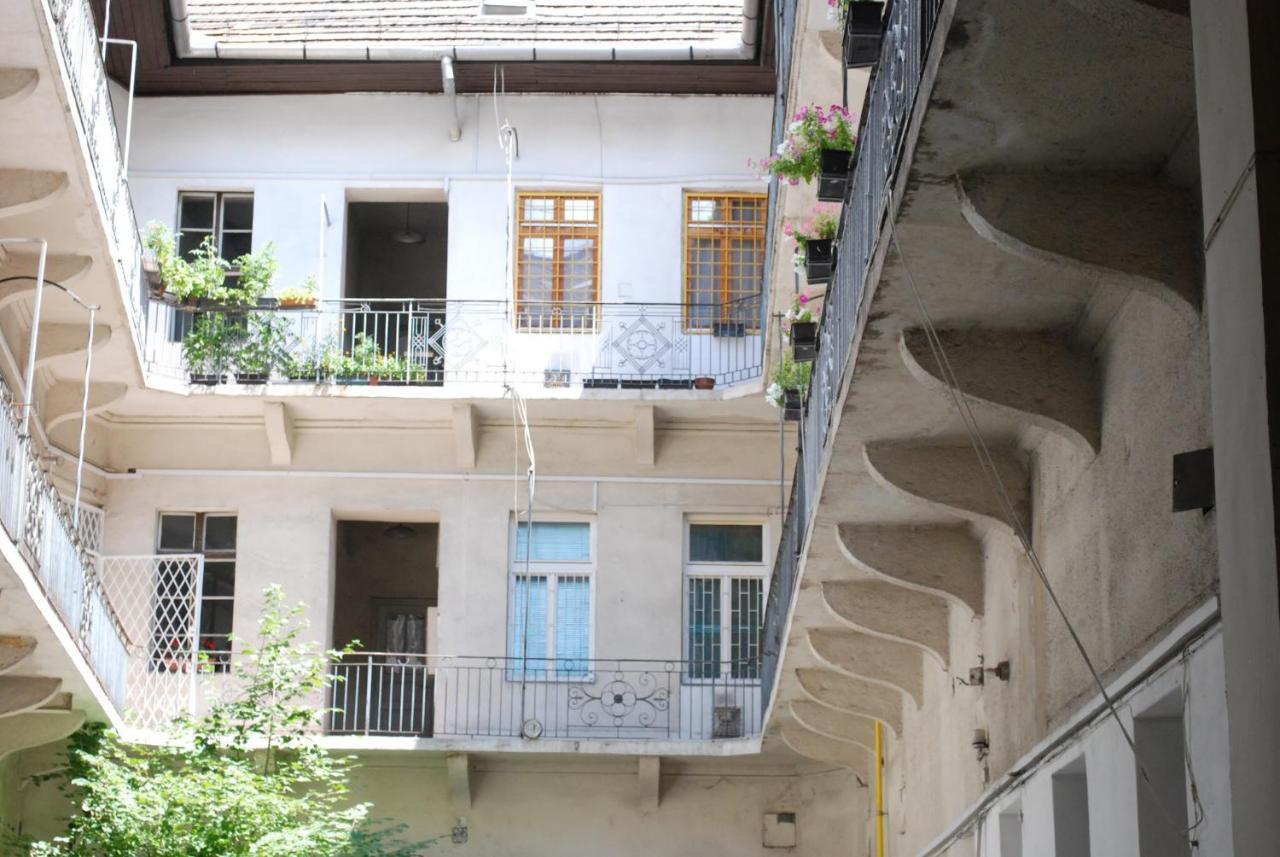 Stylish Studios Apartment In The City Center With Air Conditioning Budapešť Exteriér fotografie