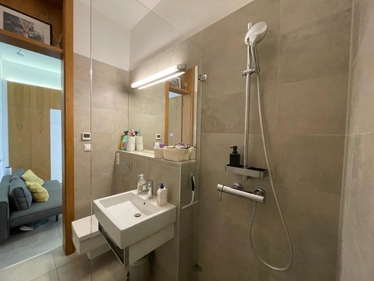 Stylish Studios Apartment In The City Center With Air Conditioning Budapešť Exteriér fotografie